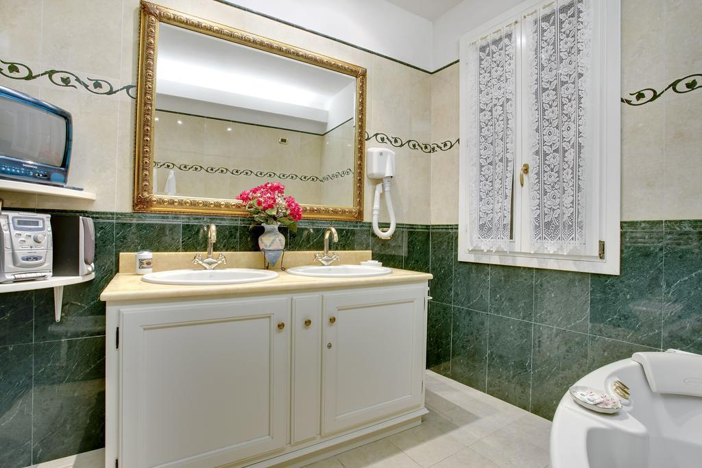 Apartment Regina Elena *